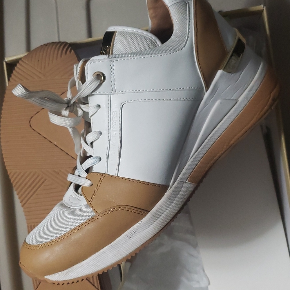 MK  Liv Trainers Canvas - Picture 3 of 4